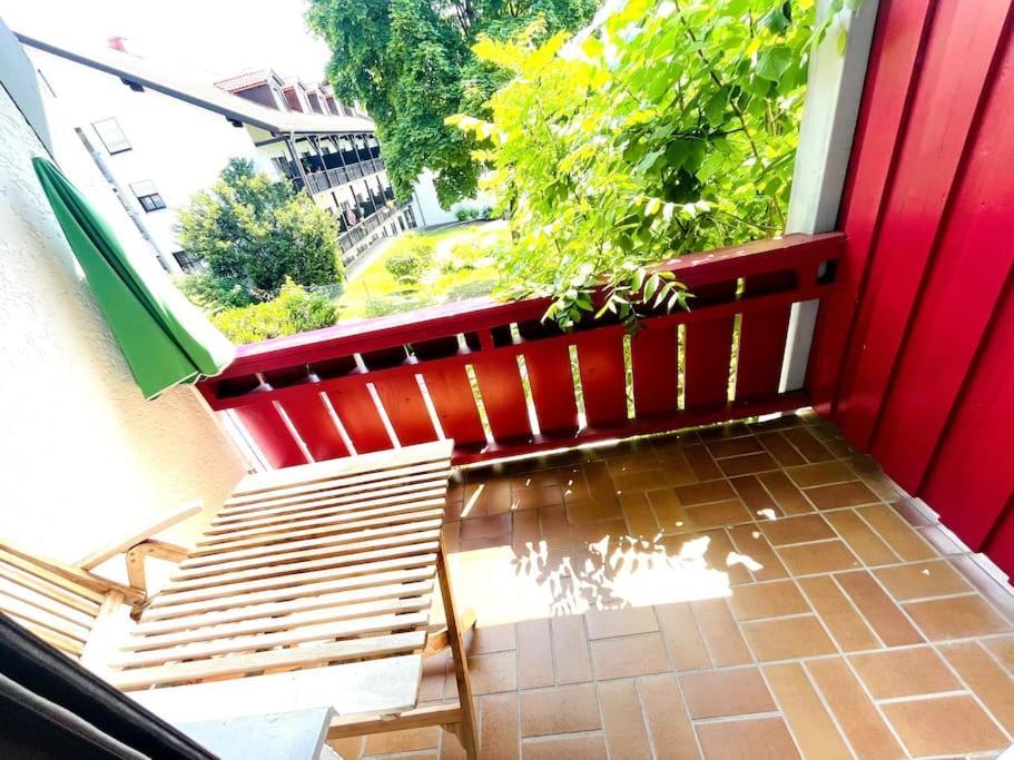 Fewo 20 - Appartement Im Rottalblick - Youngmodern Wohnen Mit Bademantelgang Zur Therme, Tv, Balkon Und Persoenlichem Gaesteempfang Von Astarte Estate Bad Griesbach im Rottal Extérieur photo